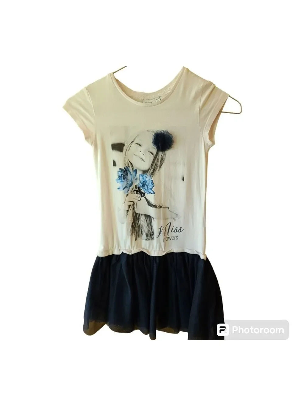 EUC Blukids dress Size 6-7 years